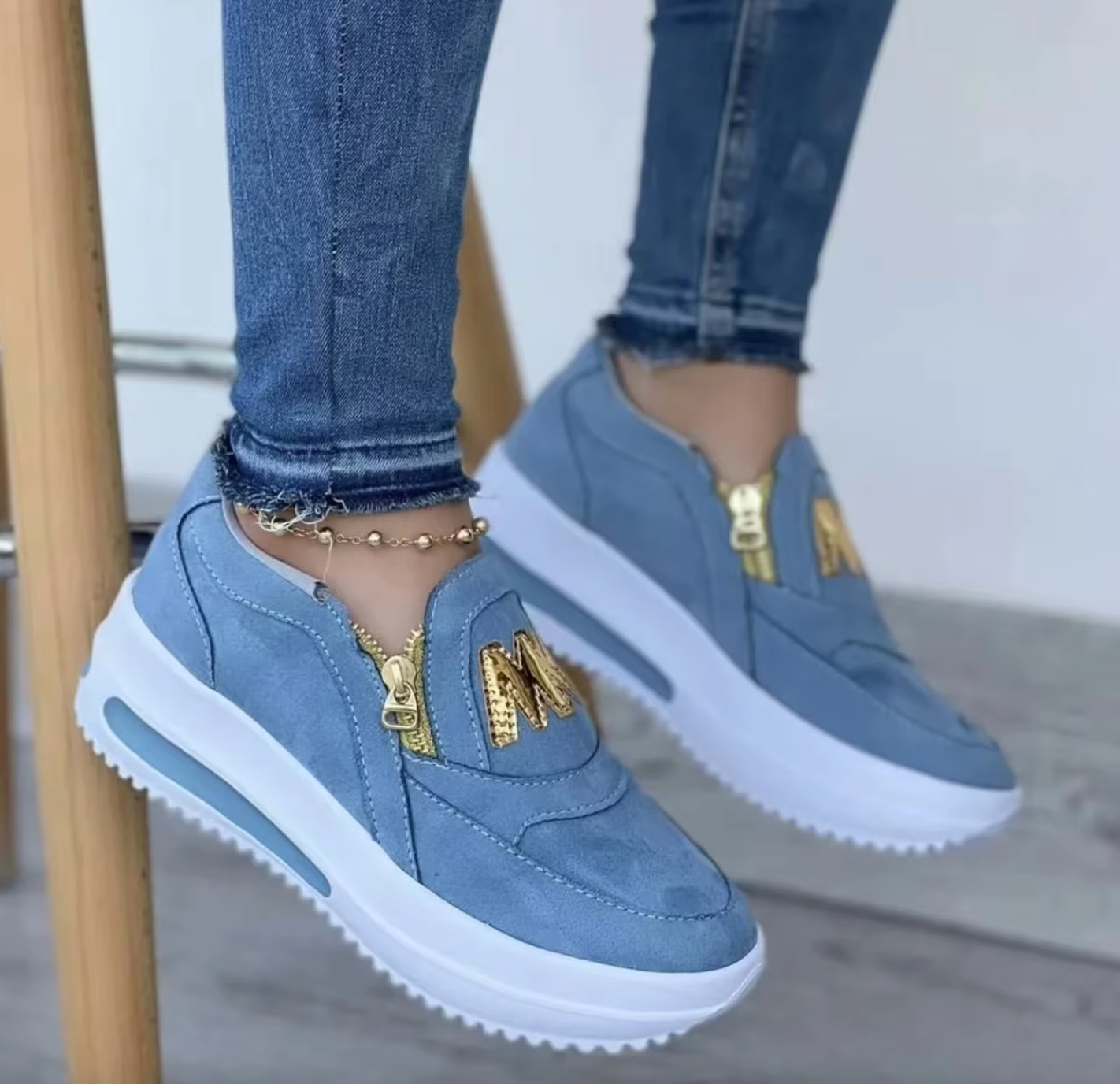 Monique | Pain-Free Sneakers